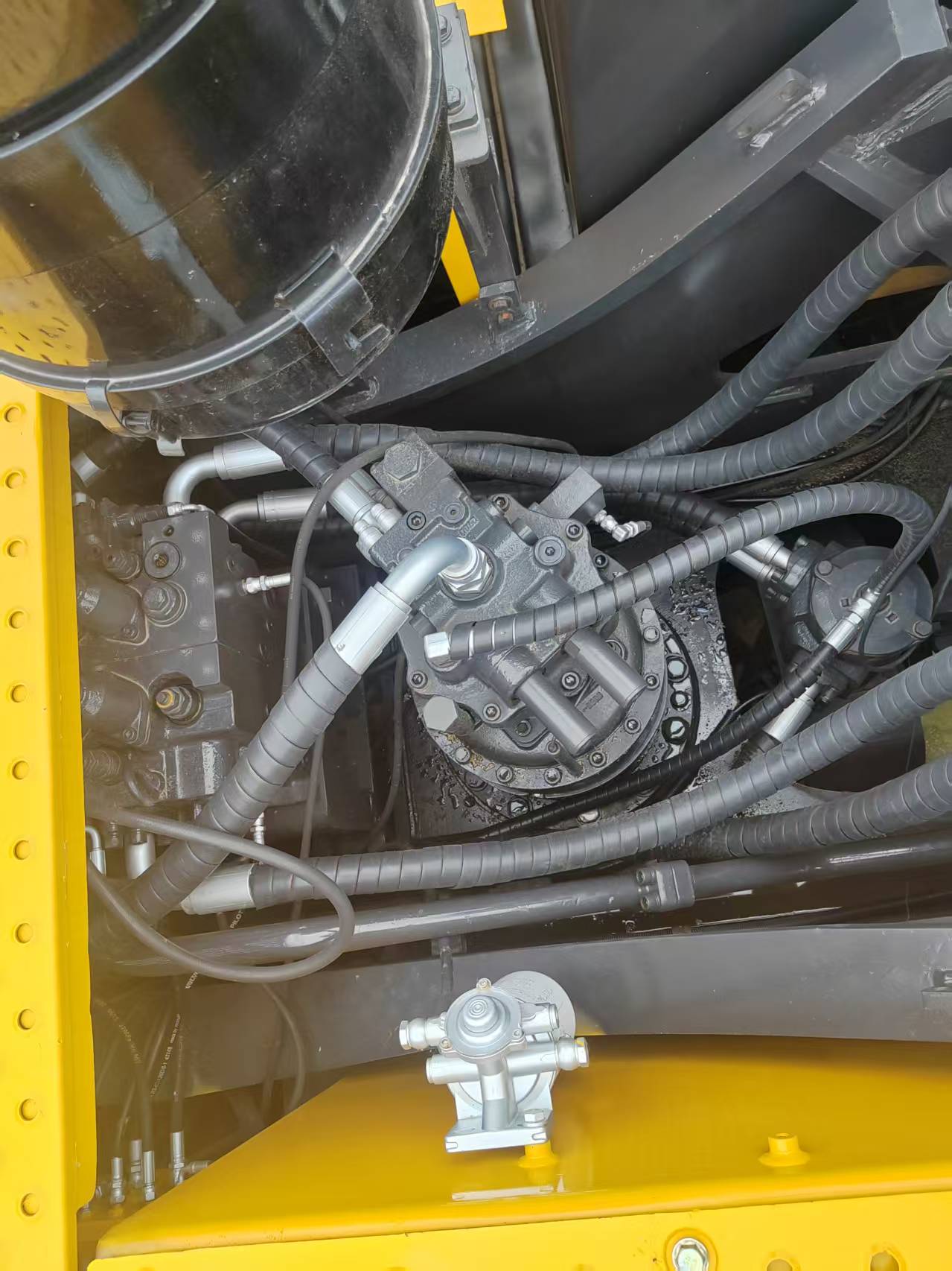 Volvo 360 image 9