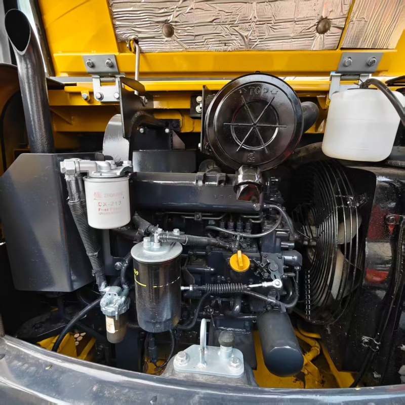 Komatsu 56 image 9