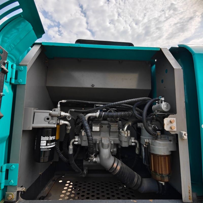 Hitachi200 image 11