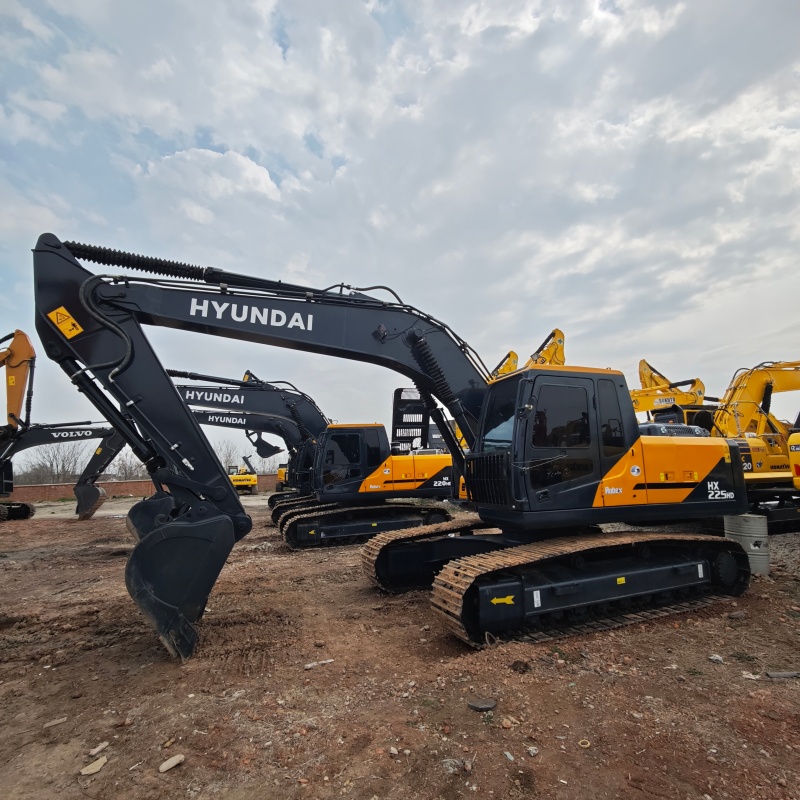 Hyundai 225HD