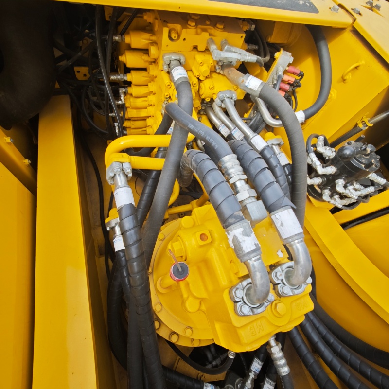 Komatsu 360-7 image 10