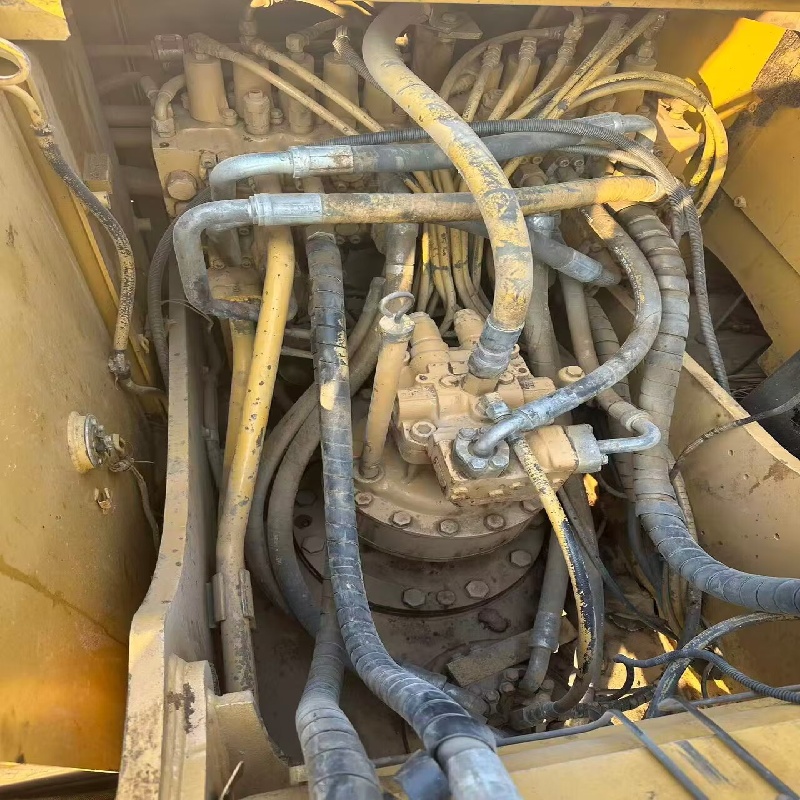 Caterpillar 320D2 Authentic image 8
