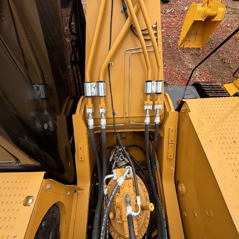 Caterpillar 330D2 image 5