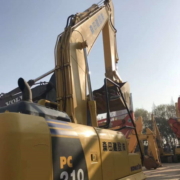 Komatsu 120