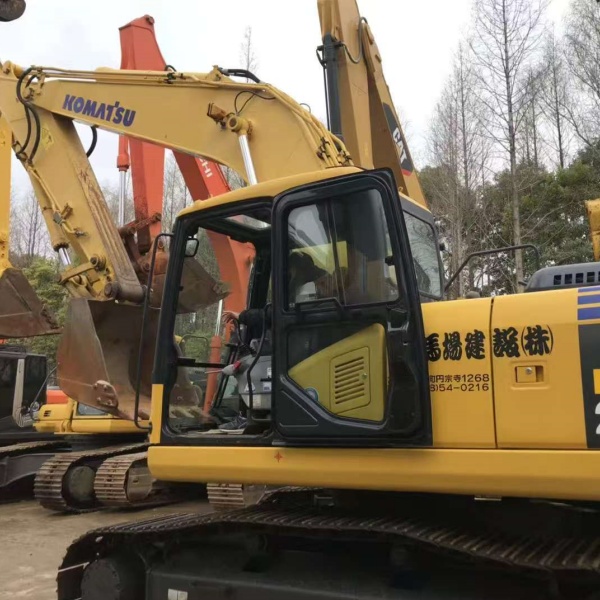 Komatsu 200-7