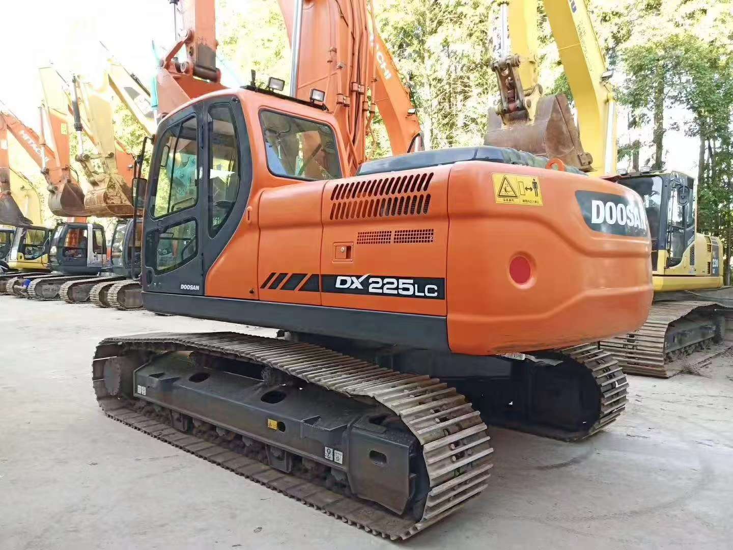 Doosan 225 image 5