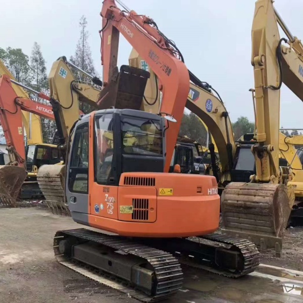 Hitachi 75