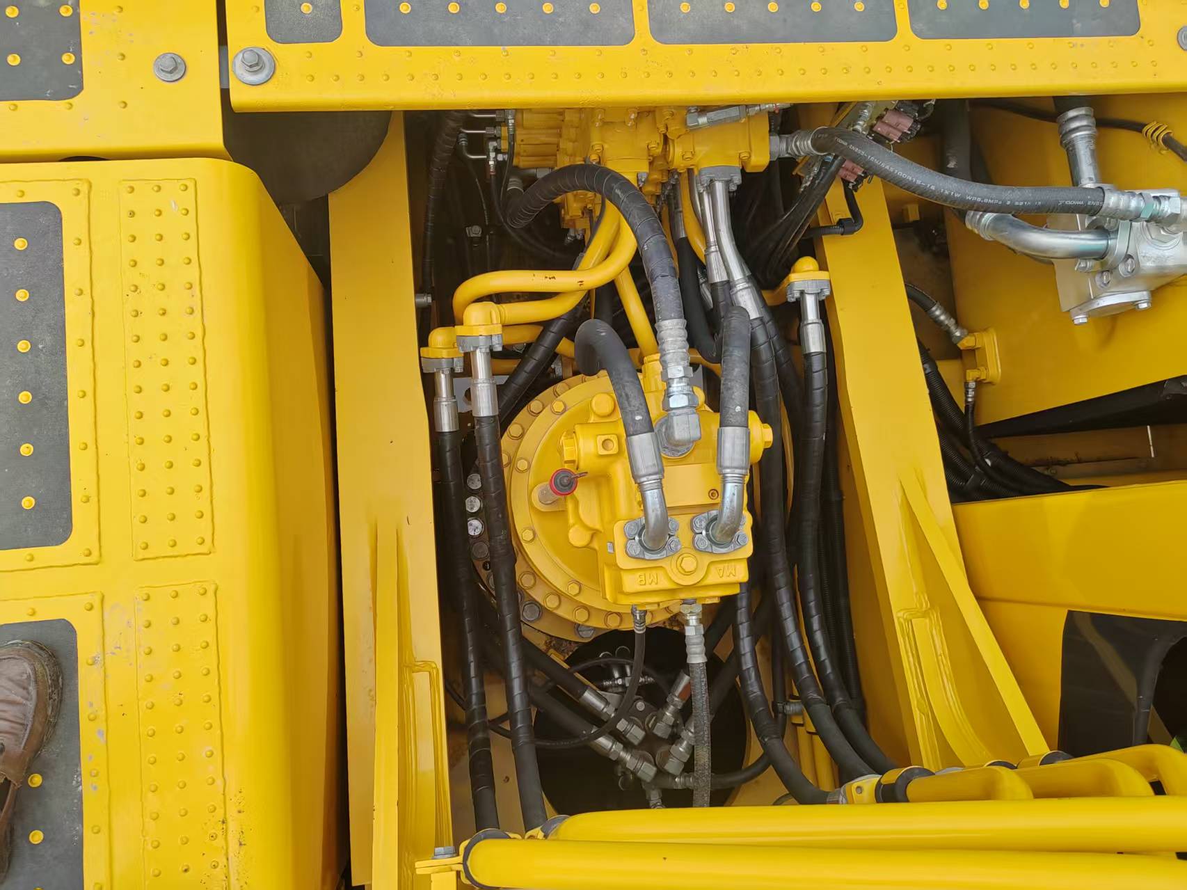 Komatsu 400-8 image 20