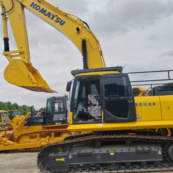 Komatsu 300-8
