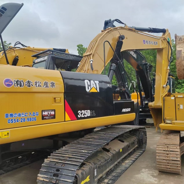 Caterpillar 325D2