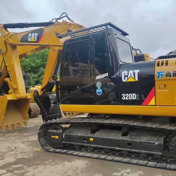 Caterpillar 320D 2