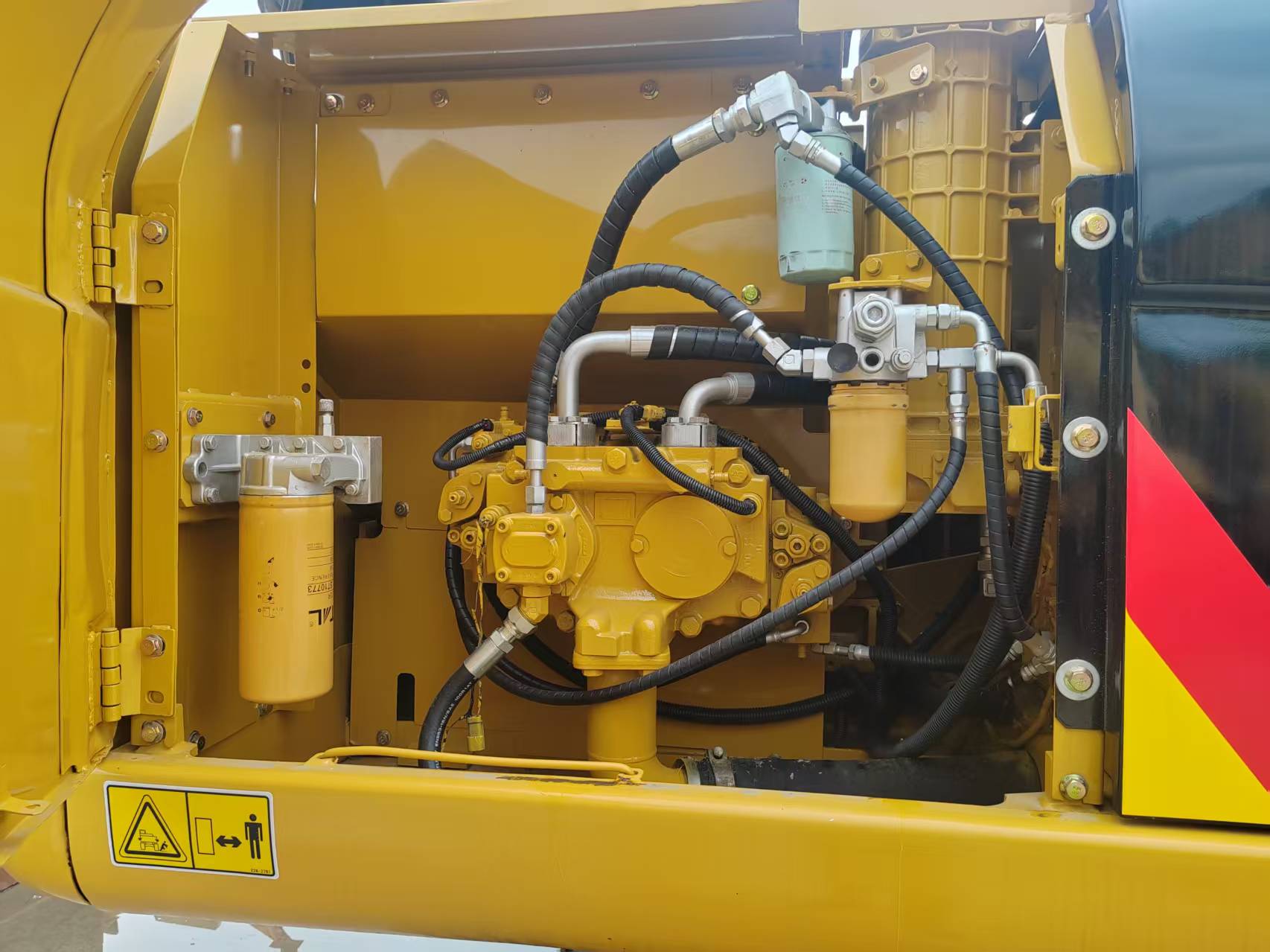 Caterpillar 320D 2 image 7