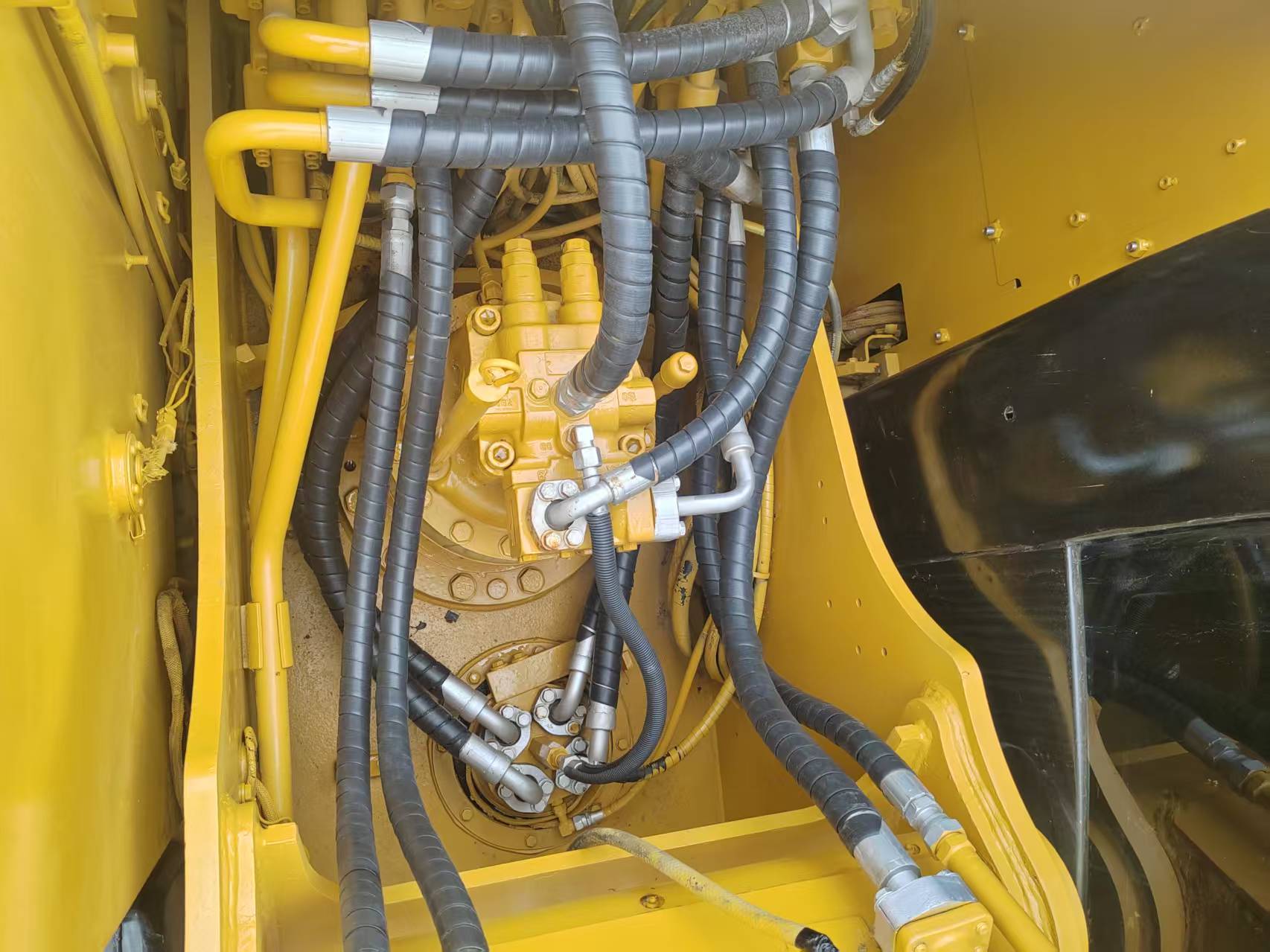Caterpillar 320D 2 image 8