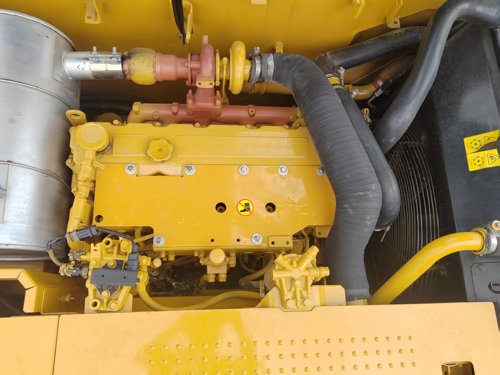 Caterpillar 320D 2 image 9