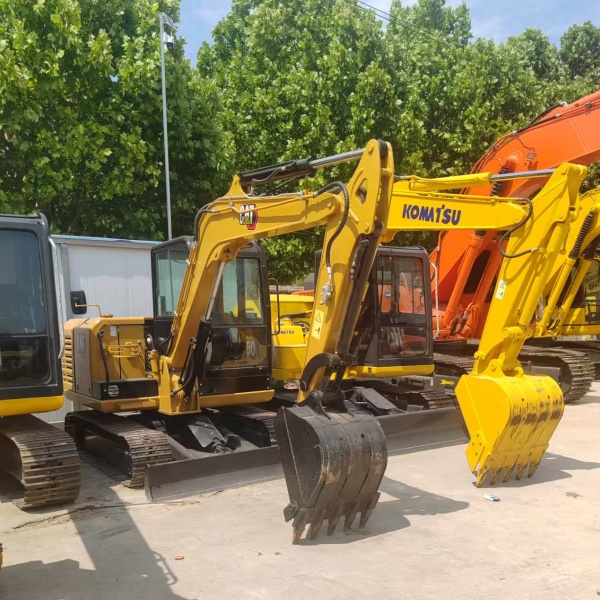 Caterpillar 305.5E2