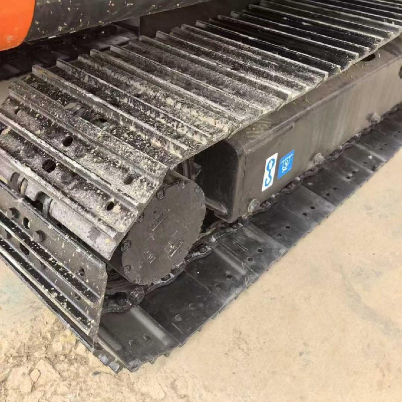 Hitachi 60 image 6
