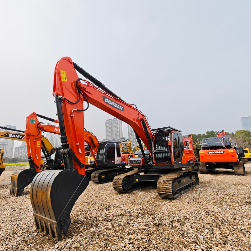Doosan DX225
