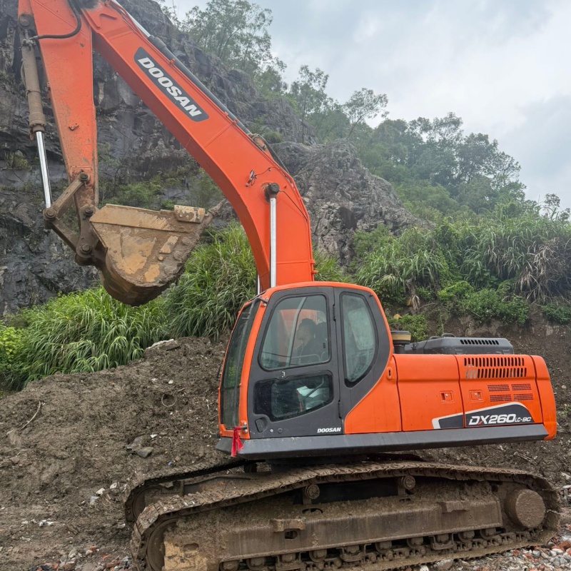 Doosan DX260