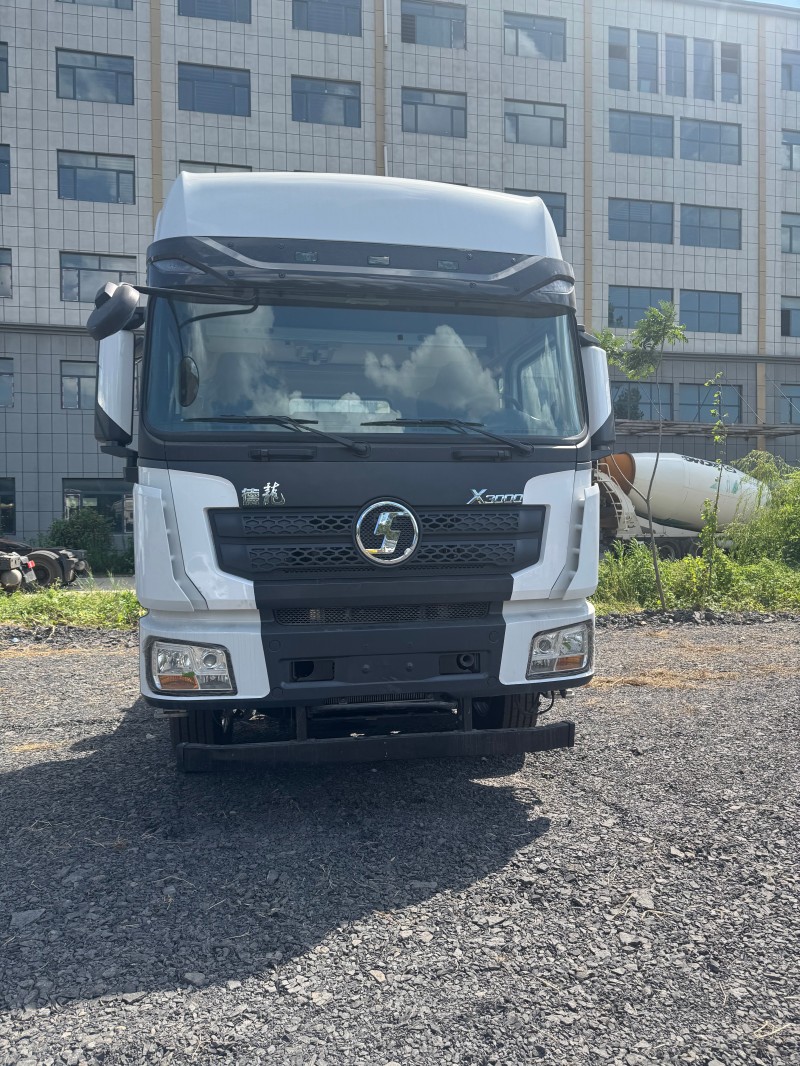 Shacman X3000 6×4 Tractor Truck image 2