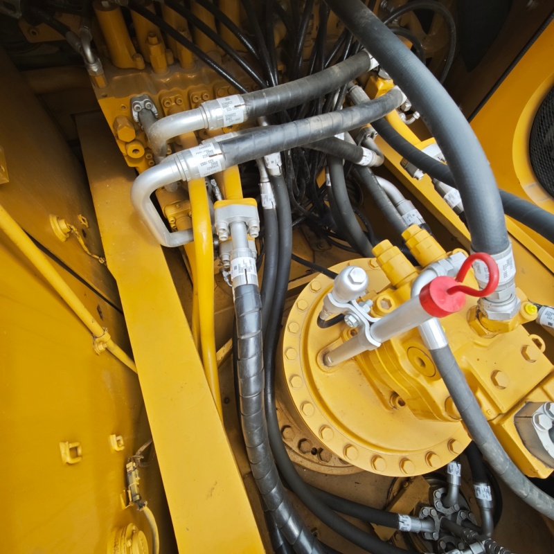 Caterpillar 340D2L image 10