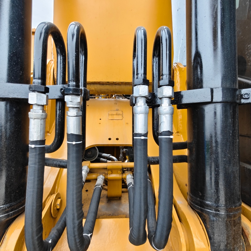 Caterpillar 323D2L image 8
