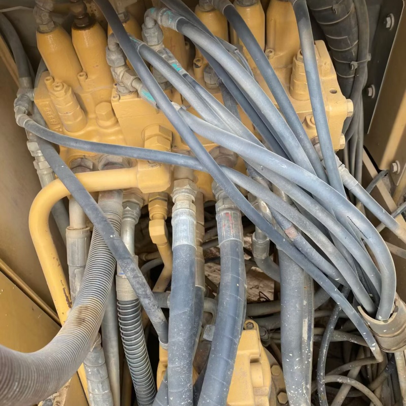 Caterpillar 313D2 image 10