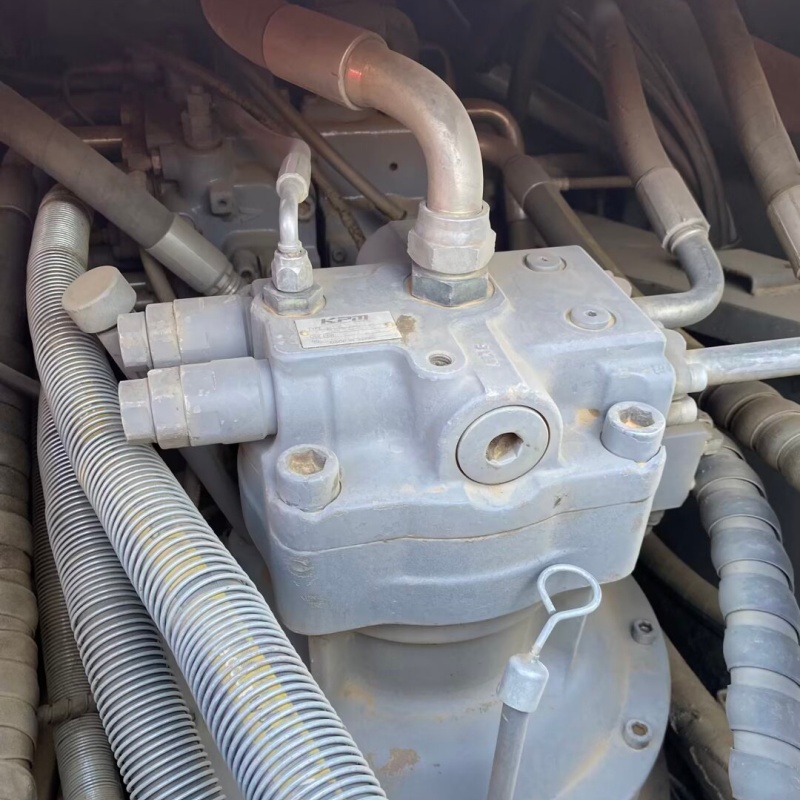 Hitachi 360 image 10