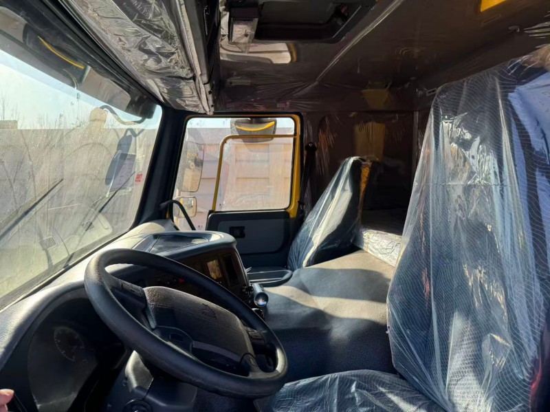 Sinotruk HOWO 6×4 Dump Truck in Yellow image 12
