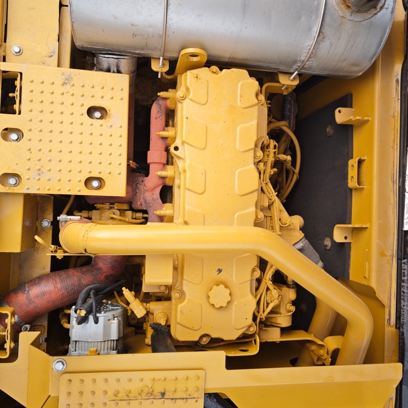 Caterpillar 330D2L image 10