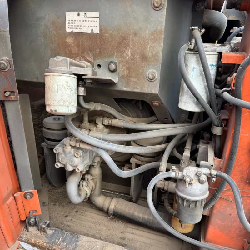 Hitachi 60 image 11