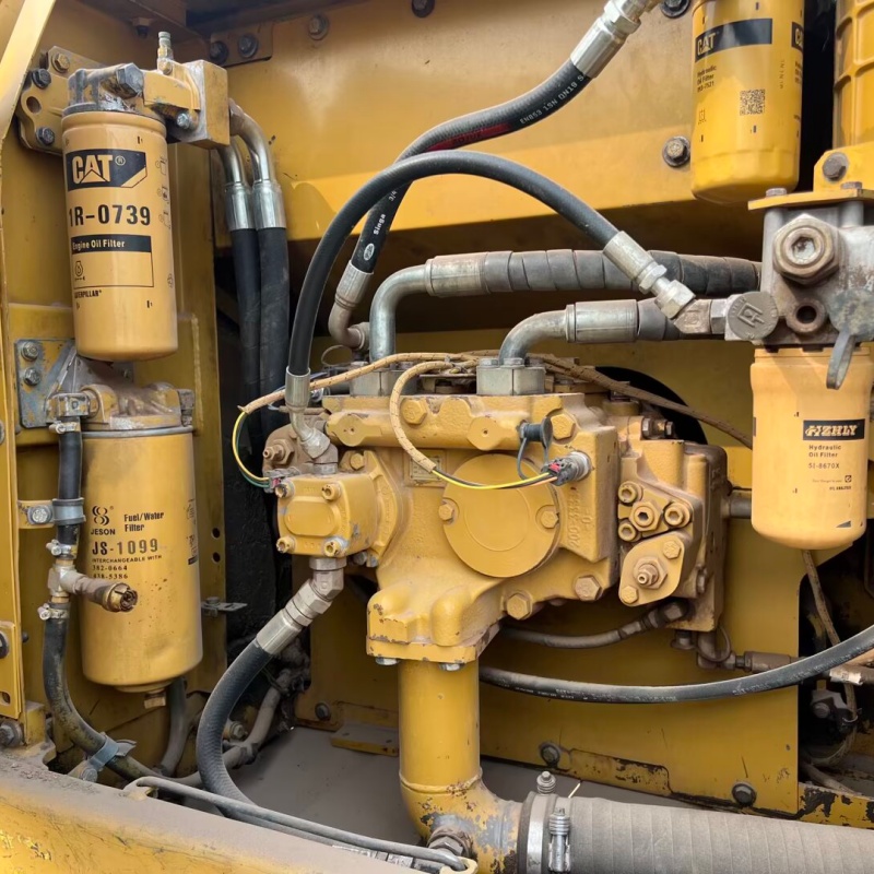 Caterpillar 323D2 Original image 15
