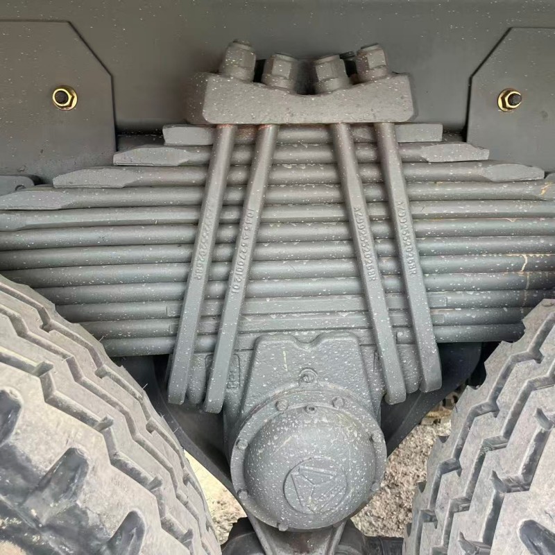 Sinotruk HOWO 6×4 Dump Truck with 13R22.5 Tires image 18