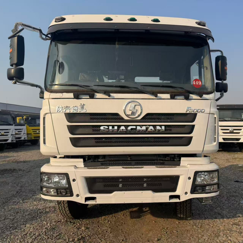 F3000 6×4 Tractor Truck in White