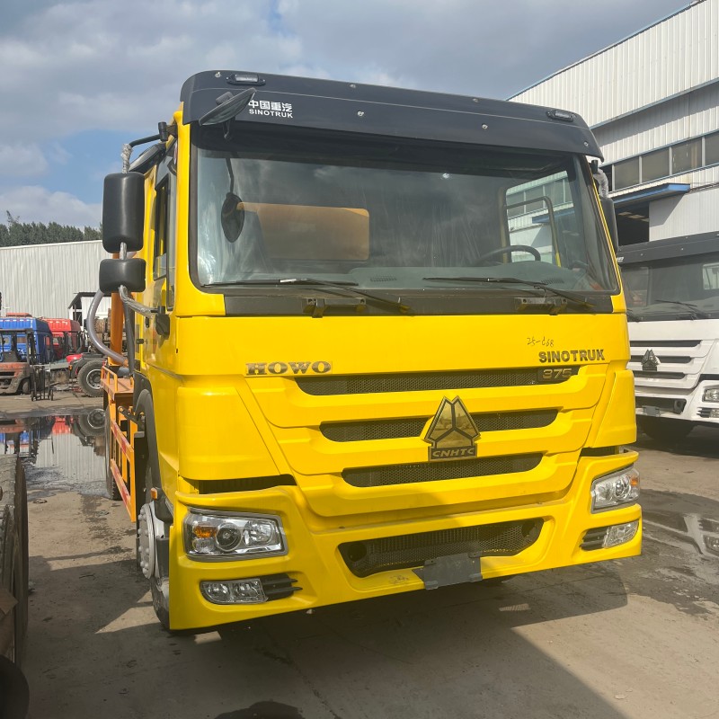 HOWO 4×2 Sewage Suction Truck