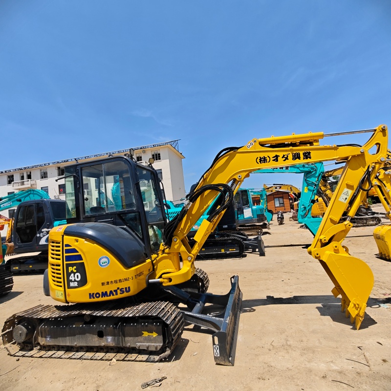 Komatsu 40 image 3