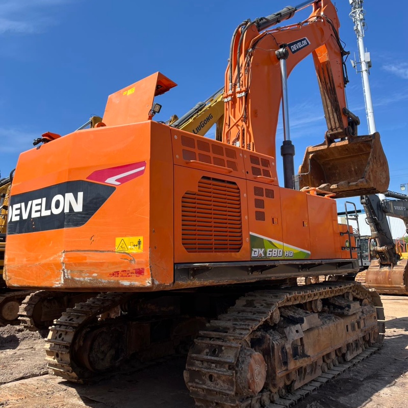 Doosan DX680