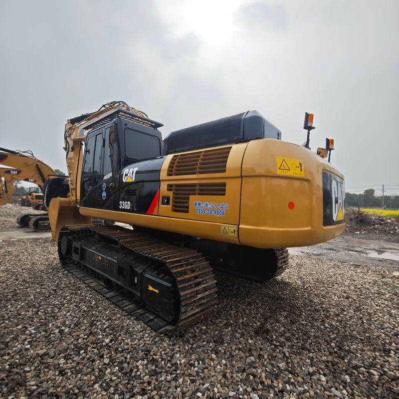 Caterpillar 330D2L image 5