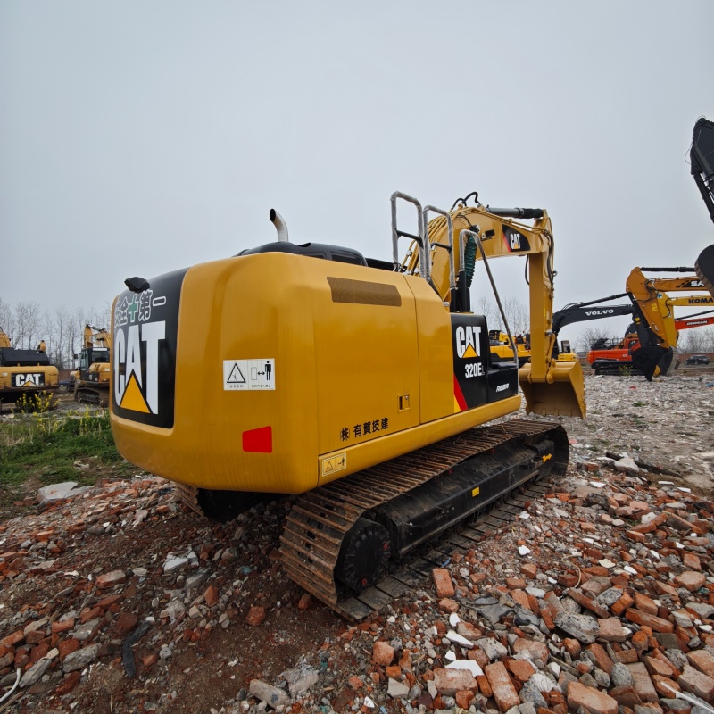 Caterpillar 320E image 6