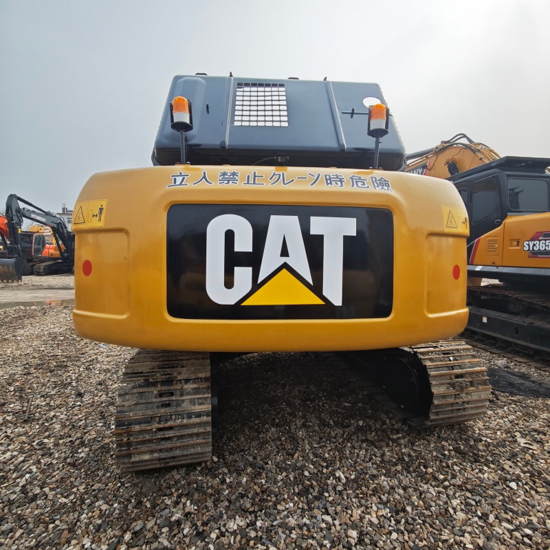 Caterpillar 320D2L image 5