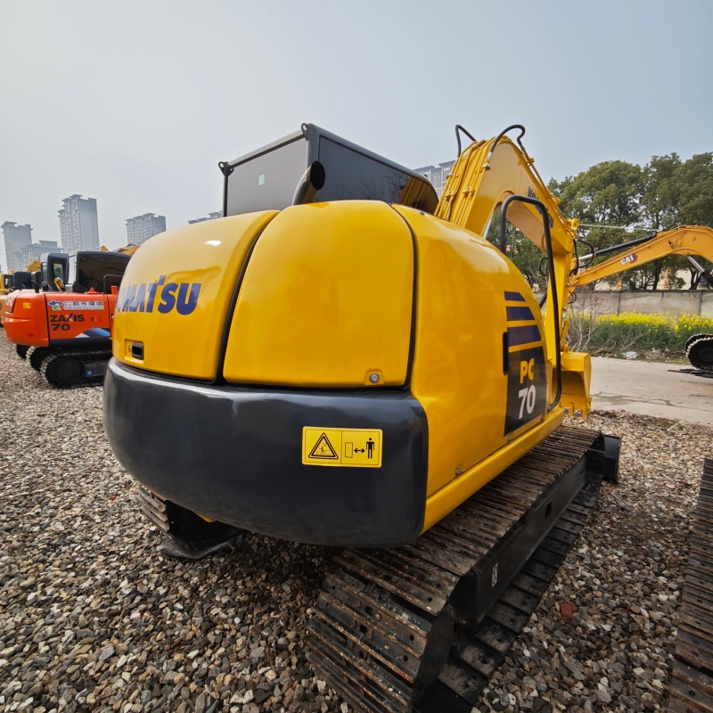 Komatsu 70 image 5