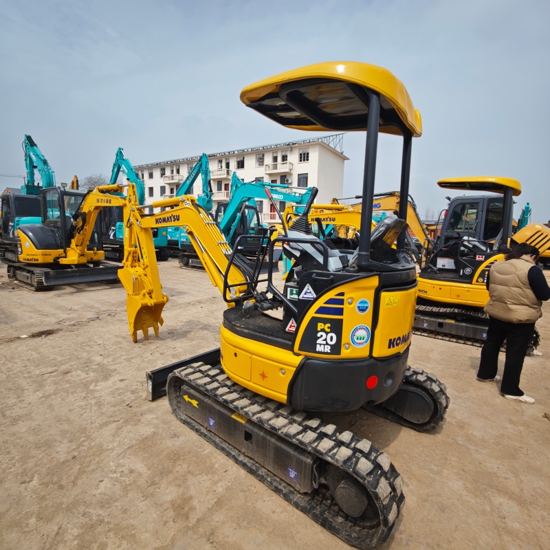 Komatsu 20 image 3
