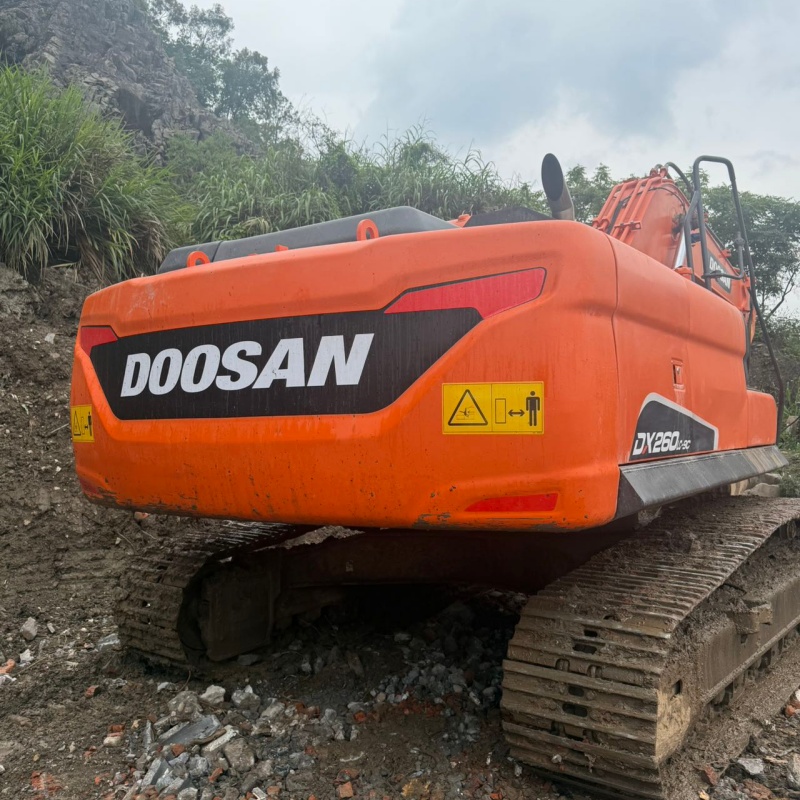 Doosan DX260 image 3