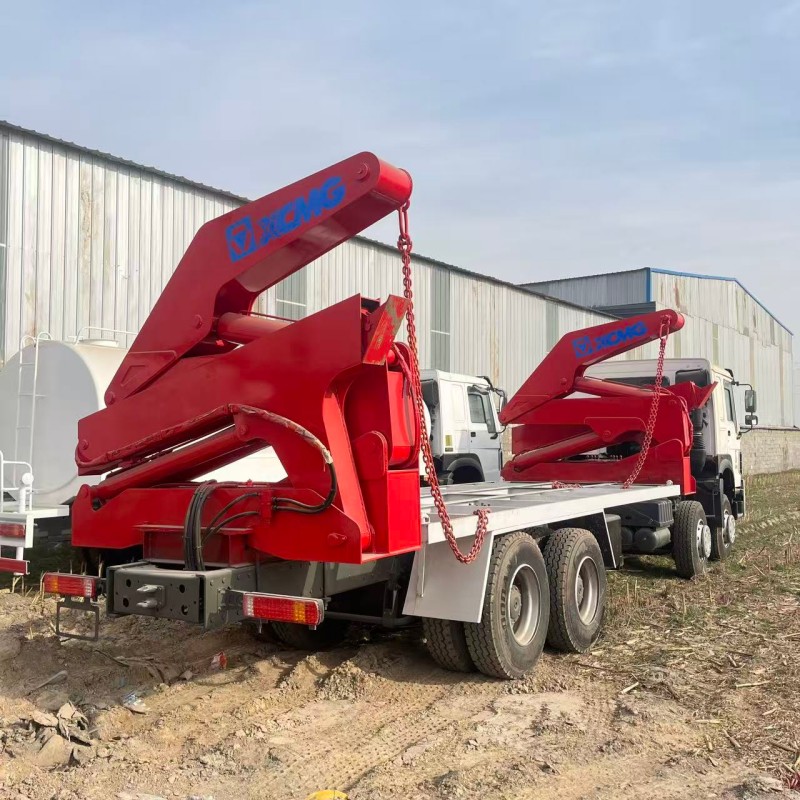 Sinotruk HOWO 6×4 Side-Lifting Dump Truck image 5
