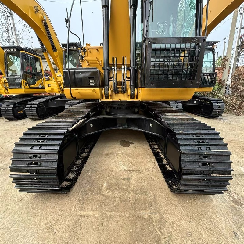 Caterpillar 320D2 image 4