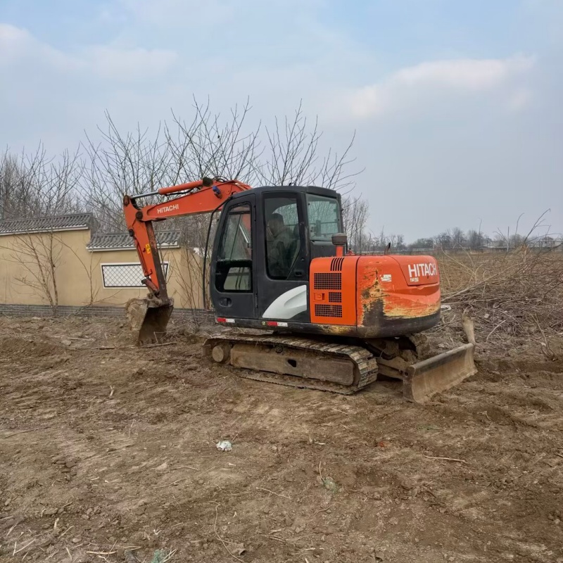 Hitachi 60 image 4