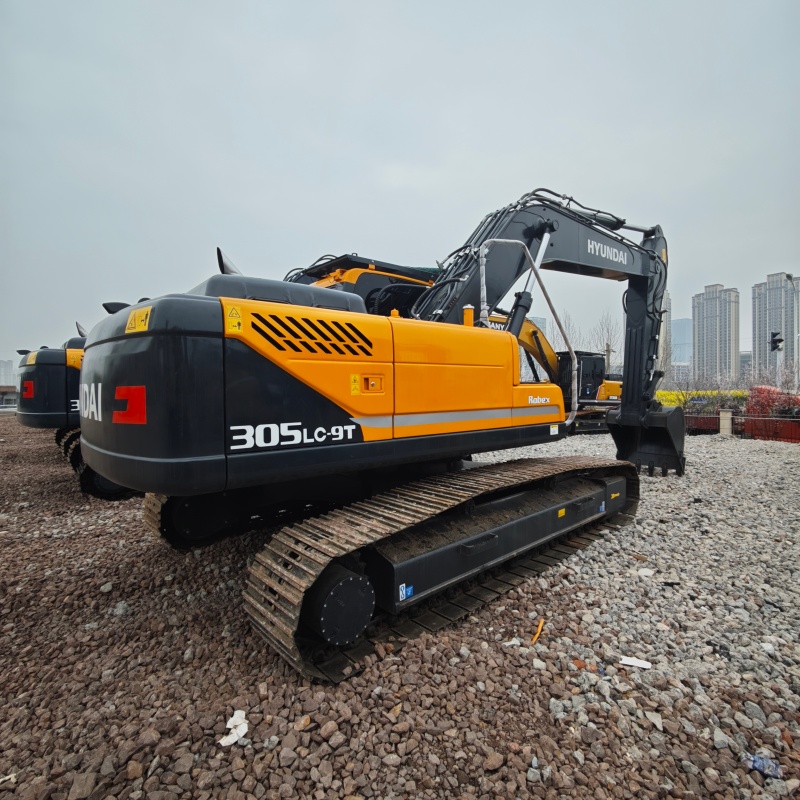Hyundai 305-9T image 4