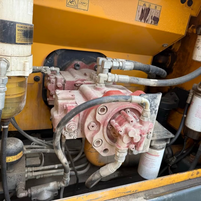 Hyundai 215VS image 6