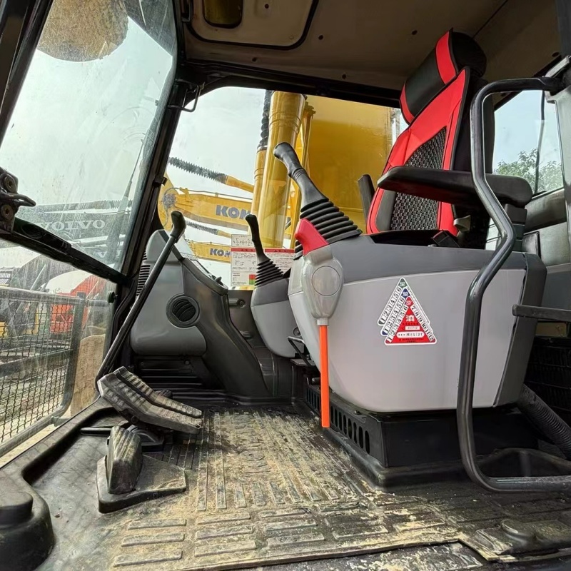 Komatsu 220（2） image 5