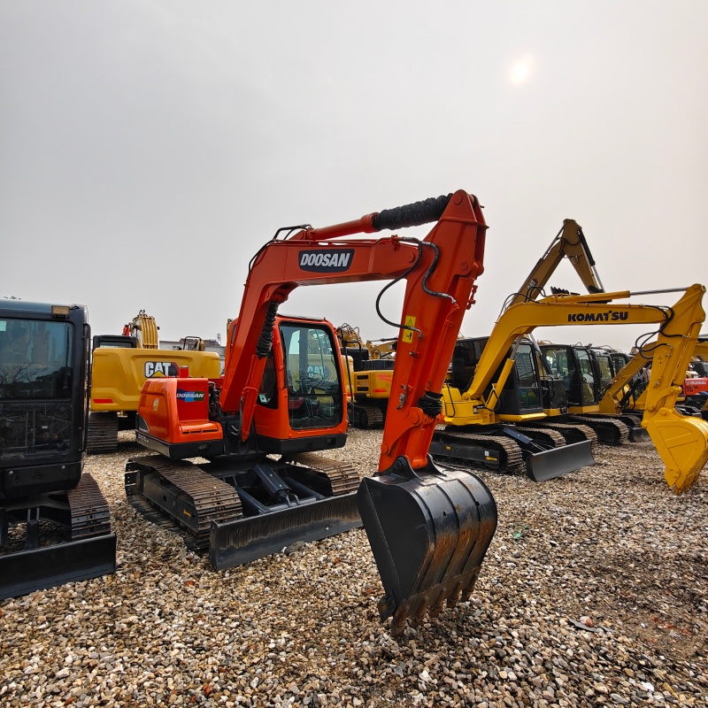 Doosan  DX75 image 5