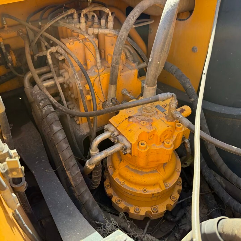 Hyundai 215VS image 7